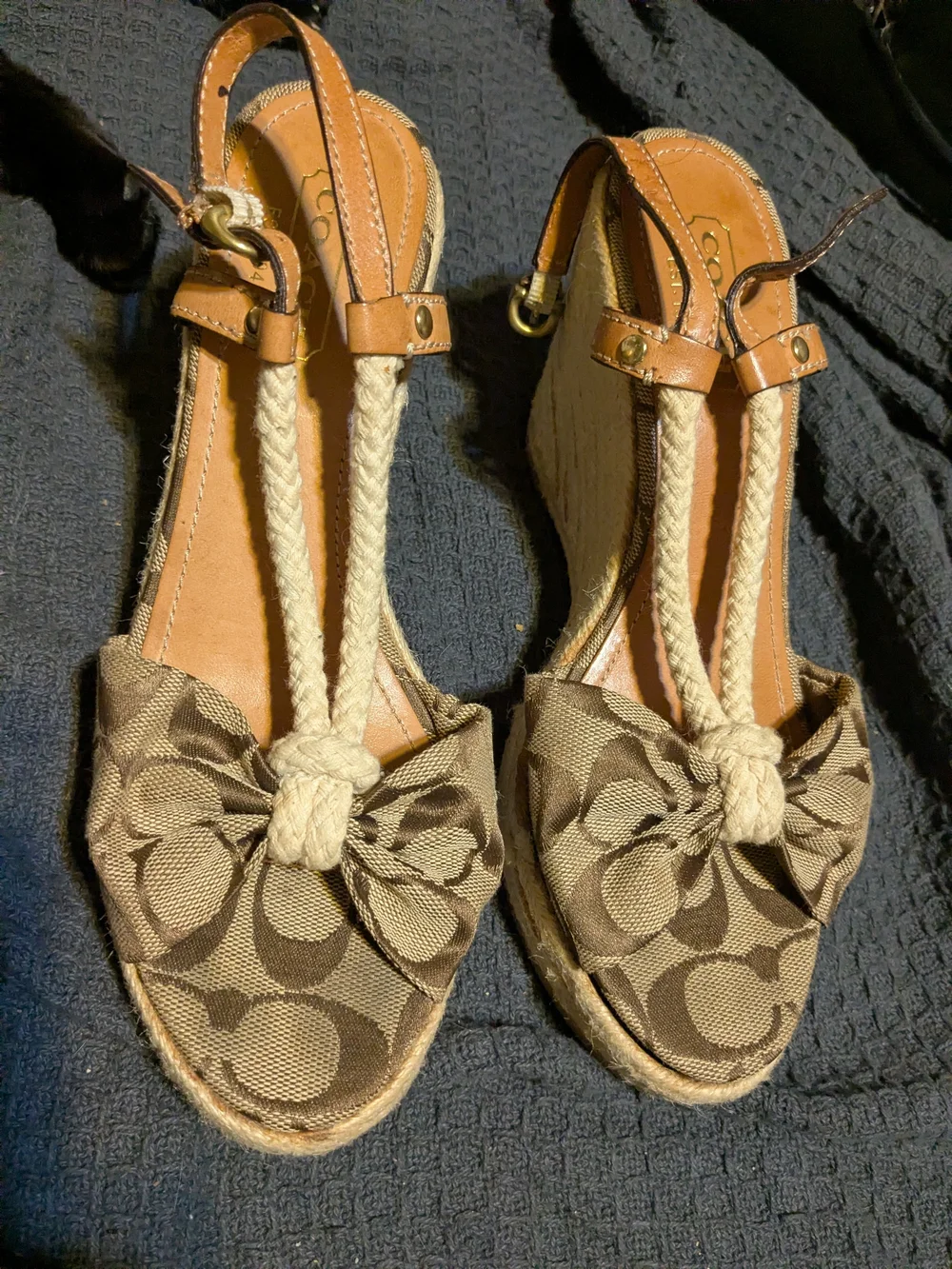 Coach Catalina size 7 Brown Signature Canvas Espadrille Wedges with Rope T-Strap